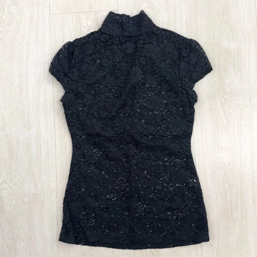 Express Lace Blouse‎ Women XS Black Mock Neck Cap Sleeve Floral Sheer Overlay